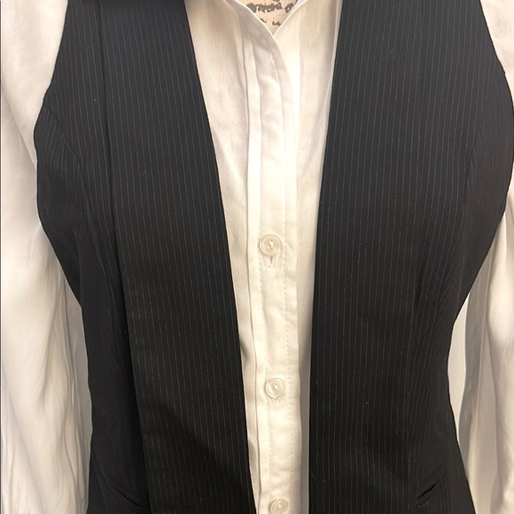 Velvet Heart 2 Piece Set White Button Down Shirt Medium & Pin Stripe Vest Small - Picture 3 of 9